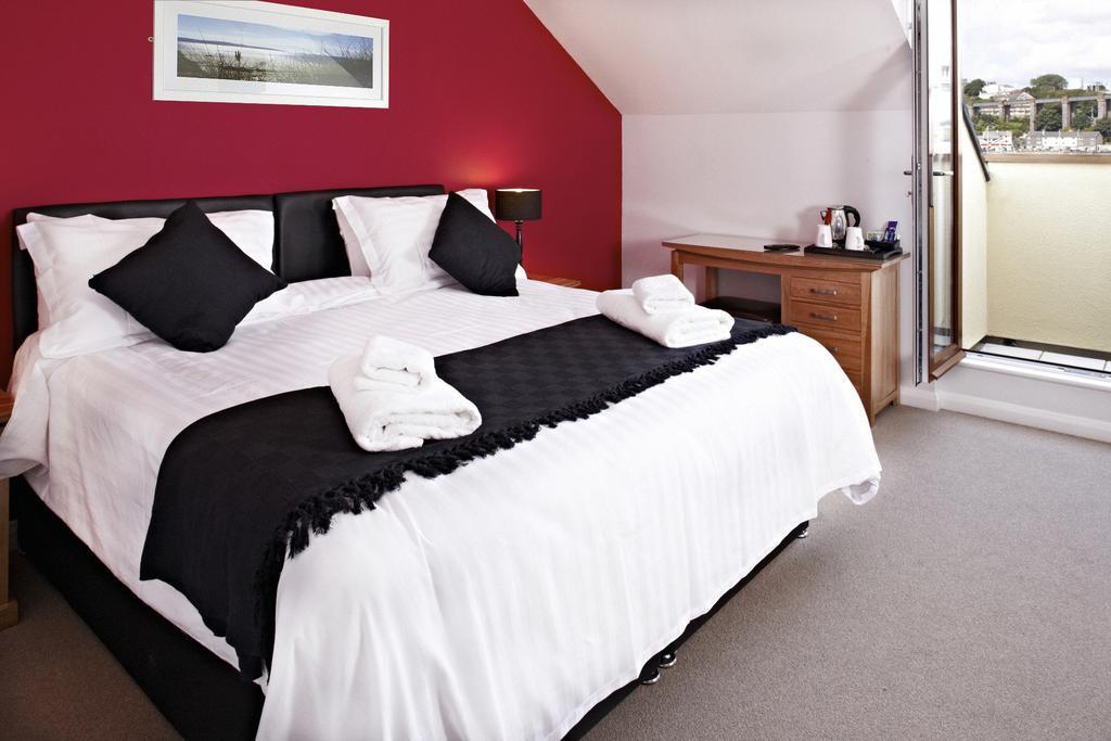 The Ferry House Inn Plymouth Ruang foto